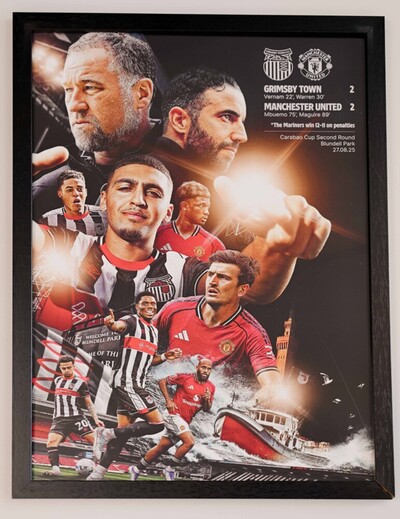 Man United Commemorative Framed Print